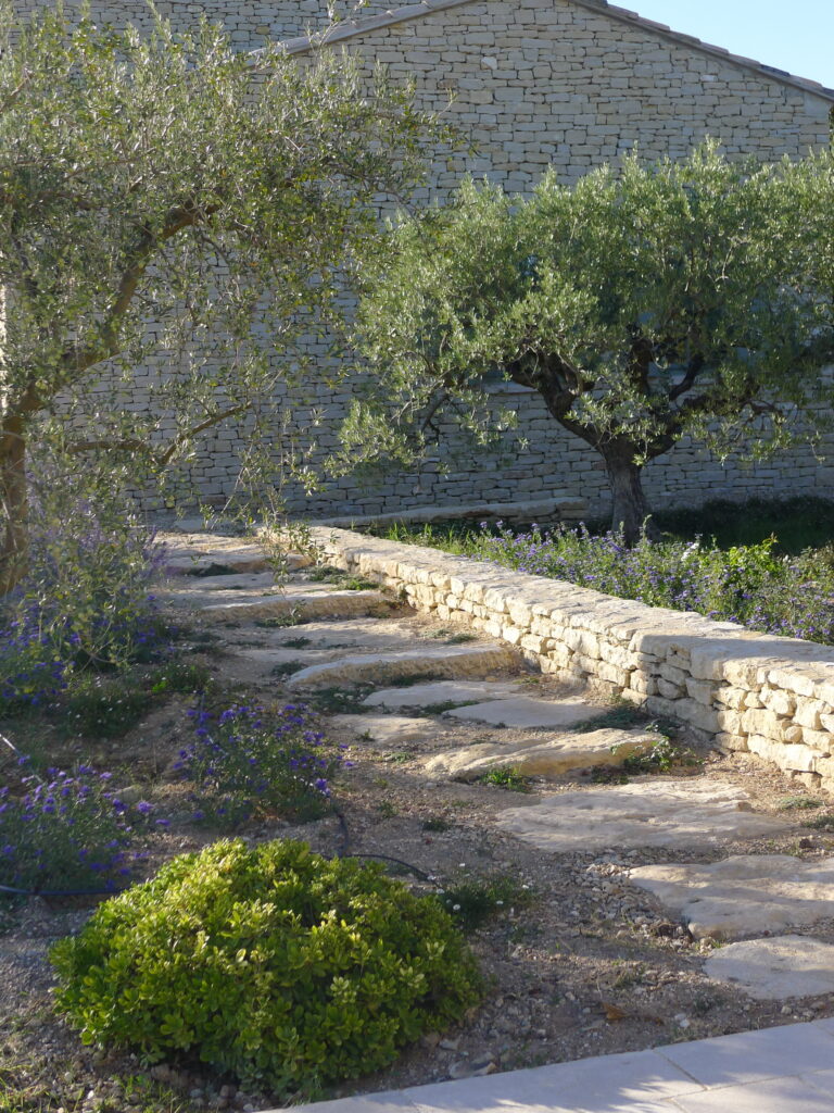Gordes - pascal olivier architecte paysagiste